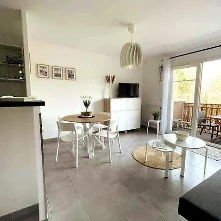 Aux Portes Des A Huitres - - Awards2026 * Lanton